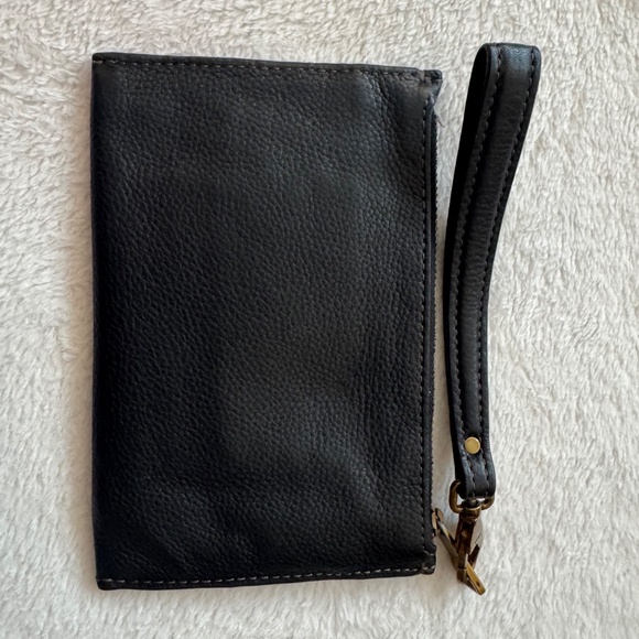 Black Fossil Wristlet (Leather) - Picture 2 of 4
